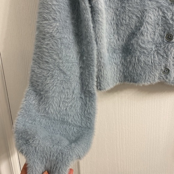 NWOT Aritzia Sunday Best Carmen Cardigan Knit Yarn Super Soft BLUE Size Small - Picture 9 of 17